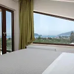 Evylio Stone Apartment