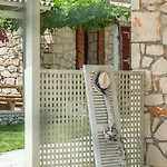 Apartman Evylio Stone *