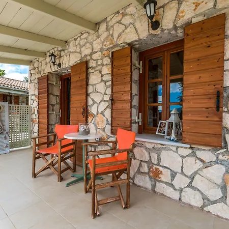 Evylio Stone Апартаменты *